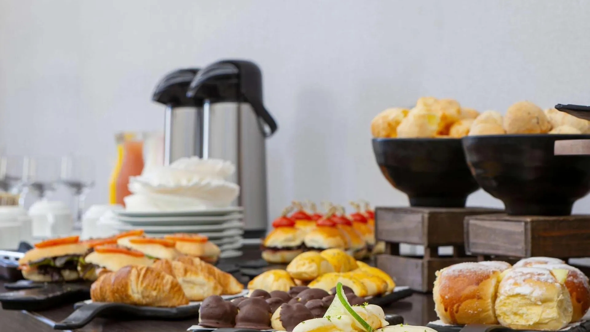**** Hotel Novotel São José dos Campos Brasil